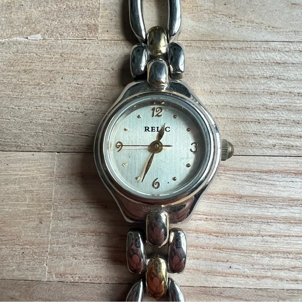 Relic two-tone ladies watch NEW BATTERY